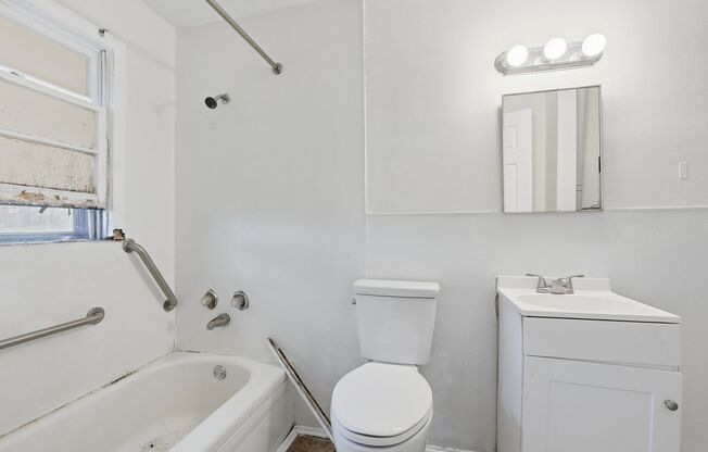 2 beds, 1 bath, 650 sqft, $950, Unit 1015 N Scott Avenue #10