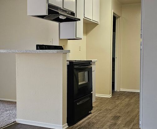 1 bed, 1 bath, 650 sqft, $2,000, Unit 326