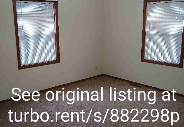 2 beds, 1 bath, 988 sqft, $950