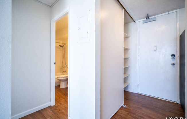 1 bed, 1 bath, $2,350, Unit # 1705