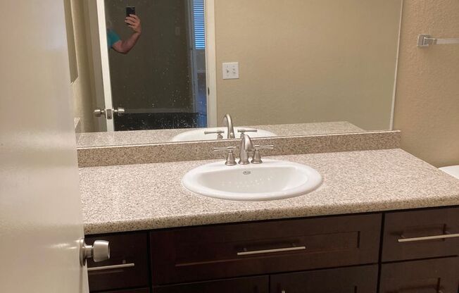 2 beds, 2 baths, $1,500