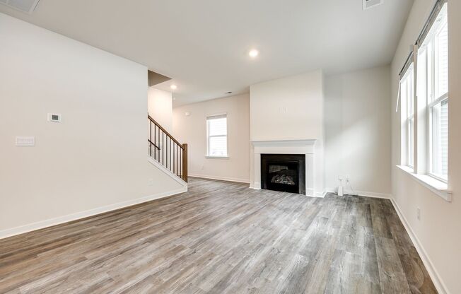 Beautiful 4 bedroom, 2.5 bath home in Hamilton Woods of South Charlotte!