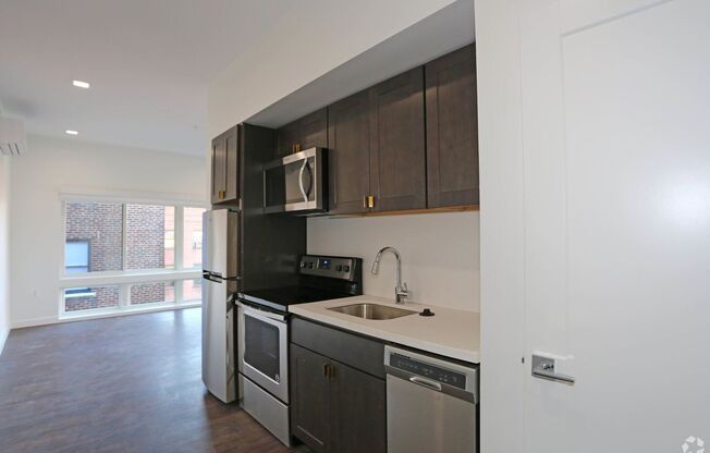 1 bed, 1 bath, 478 sqft, $1,750, Unit 410
