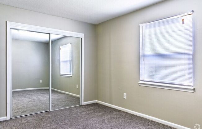 1 bed, 1 bath, 500 sqft, $1,050, Unit 220X