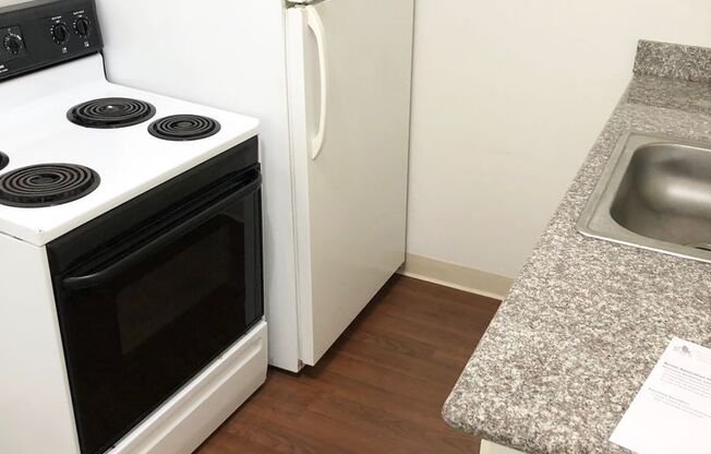 Studio, 1 bath, 260 sqft, $1,595, Unit 19