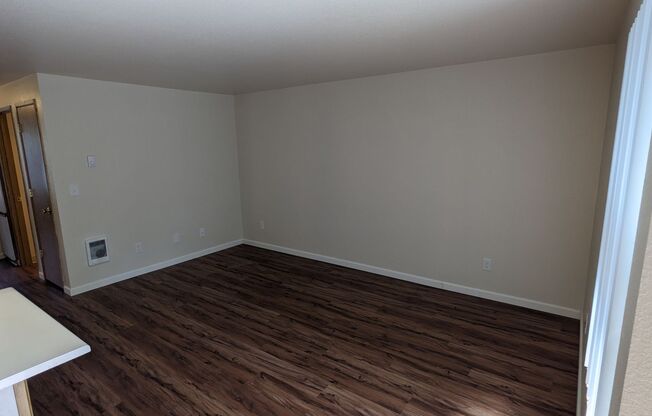 1 bed, 1 bath, 650 sqft, $1,295, Unit 4026