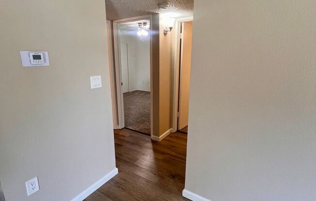 2 beds, 1 bath, 849 sqft, $1,525, Unit 035