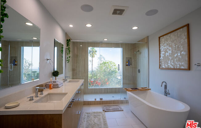 1438 DAVIES DR