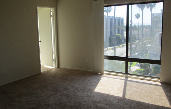 2 beds, 2 baths, $2,750, Unit # 401