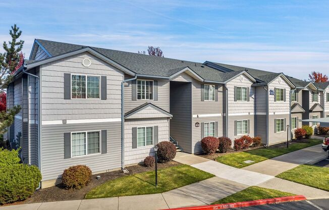 1,2,3-bedroom apartment homes close to everything!