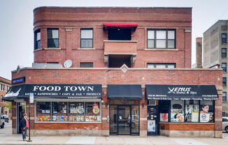 856 W MONTROSE AVE