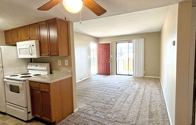 2 beds, 2 baths, 950 sqft, $1,249, Unit Apt 114