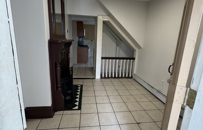 3 beds, 1 bath, 1,150 sqft, $3,200