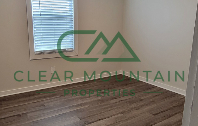 2 beds, 1 bath, 980 sqft, $1,225, Unit 52