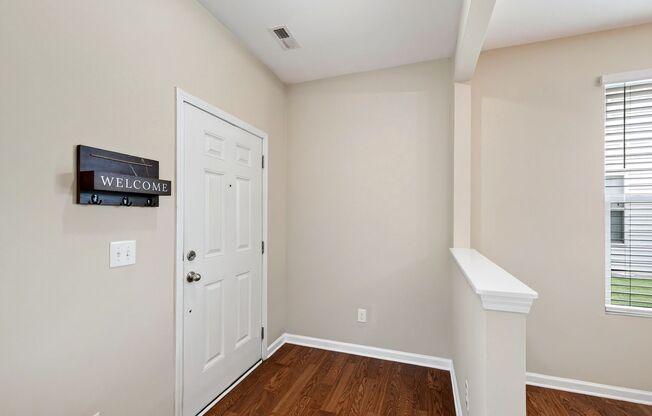 Spacious 3BR End-Unit Townhome in Shearon Farms, Wake Forest!