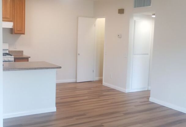 1 bed, 1 bath, 665 sqft, $1,975, Unit 219