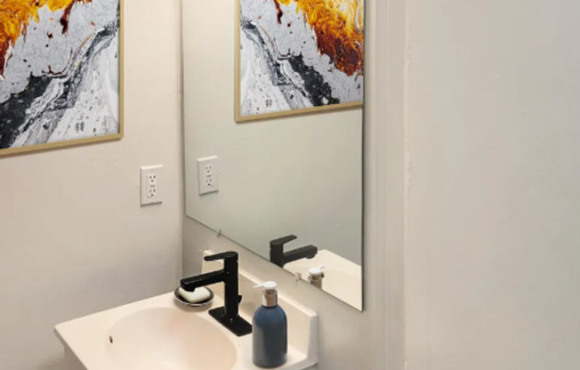 Kent Riviera Apartments