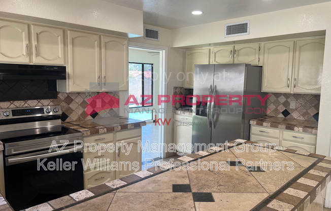 5431 W COCHISE DR