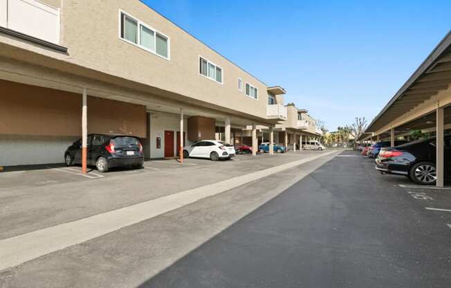 Marina Del Rey Apartments - Casa De Marina - Spacious Parking Lot With Covered Parking Spaces and Several Cars