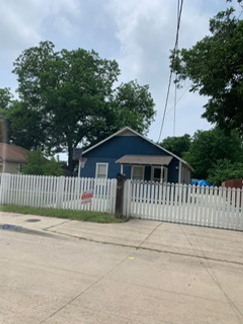 Home for Rent Dallas, TX ApartmentAdvisor