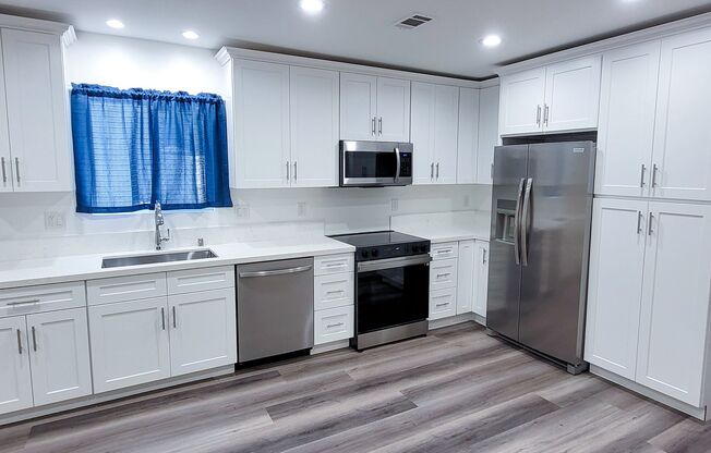 NEW ADU 2 Bed 2 Bath with ALL Appliances Included!