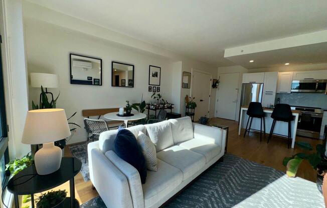 1 bed, 1 bath, 650 sqft, $3,000, Unit 4A