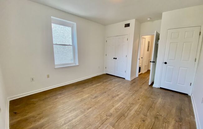 3 beds, 1 bath, $2,100