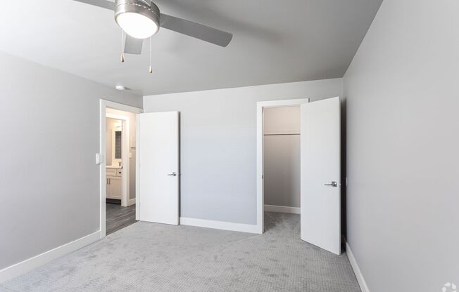 2 beds, 1 bath, 830 sqft, $1,395, Unit 49
