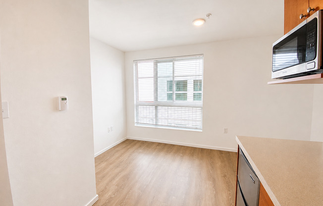 Studio, 1 bath, 189 sqft, $1,250, Unit 3204