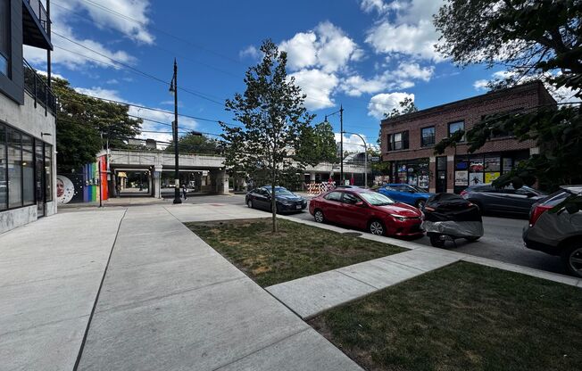 Studio, 1 bath, 450 sqft, $1,375, Unit 308