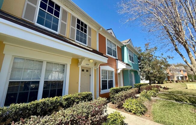 A charming 2-Bed, 2.5 Bath Townhome in the Gated Seasons at Kensington, right off Atlantic Blvd.!