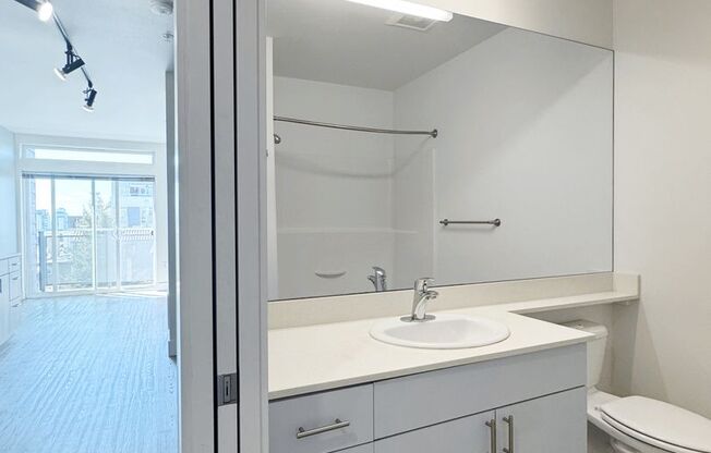 1 bed, 1 bath, 475 sqft, $1,825, Unit 601