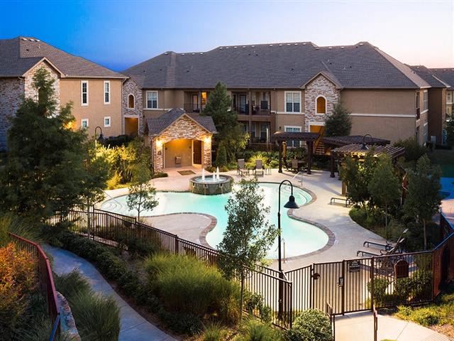 Townhomes & Apartments in Plano, TX