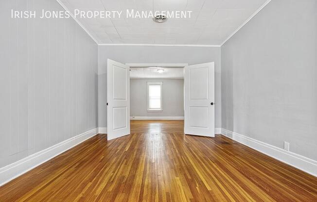 120 W AVE