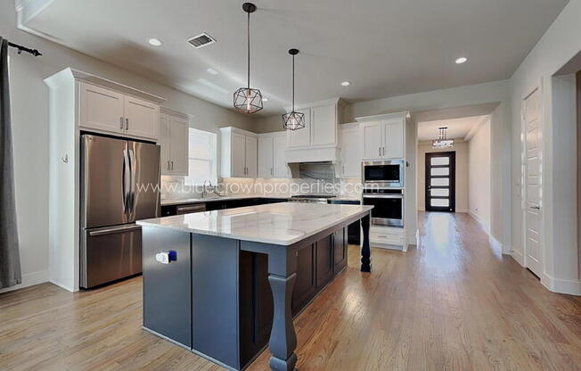 4432 TALL KNIGHT LN