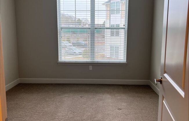 1 bed, 1 bath, 717 sqft, $2,468, Unit 0533