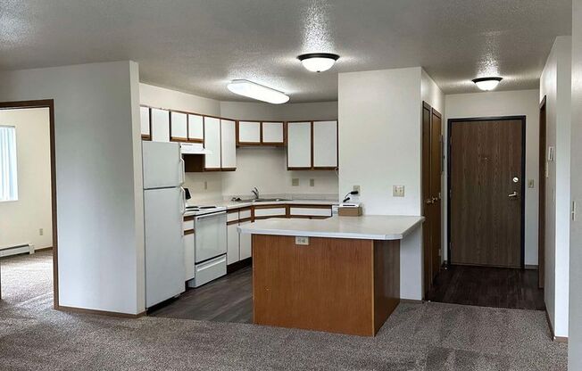 3 beds, 2 baths, 1,008 sqft, $1,250, Unit 1736-309