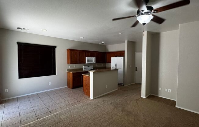 Close to the M Hotel. 3 bedroom Home