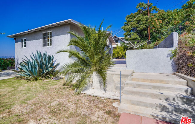 3230 ALTURA WALK