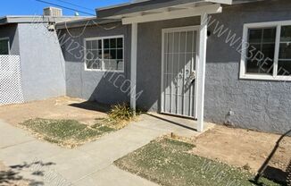 WEST LANCASTER 2BD/1BTH DUPLEX w/ BACKYARD