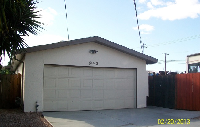 3 Bedroom - 2 Bathroom wonderful remodeled home