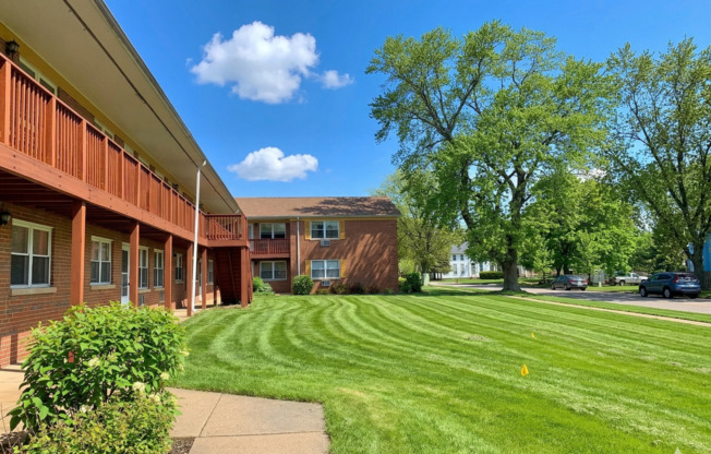 Palatine Park Apartments