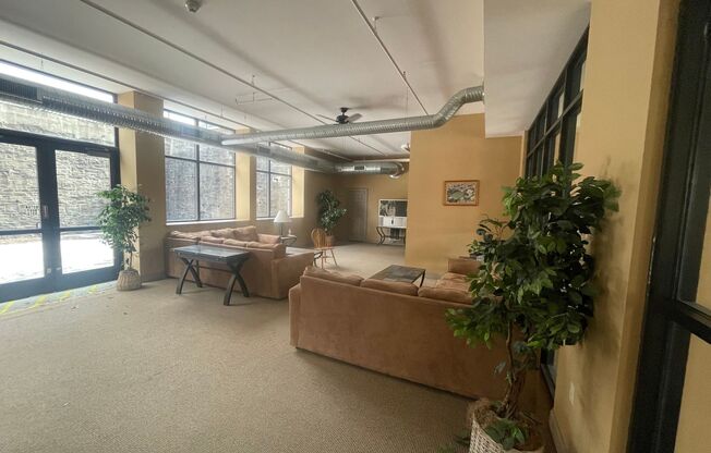 1 bed, 1 bath, 588 sqft, $1,125, Unit Apt 304