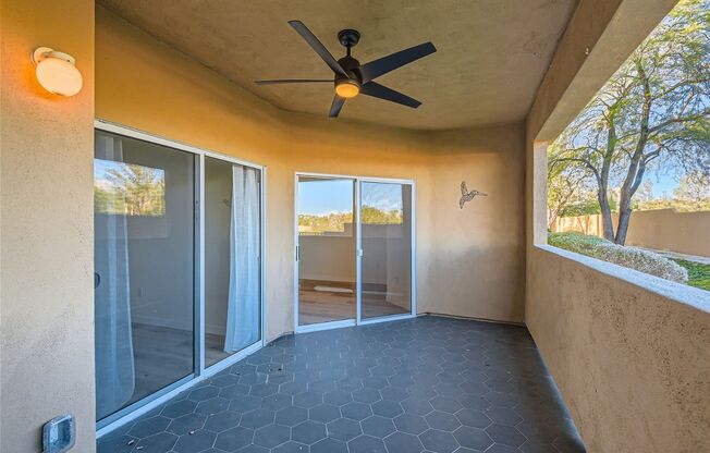 3 beds, 2 baths, $2,375, Unit Unit #103