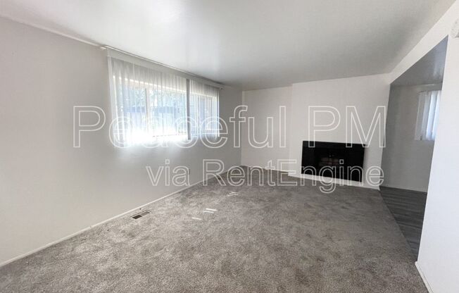 1477 E BROOKLANE CIR