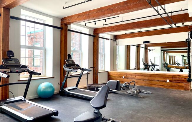 2 beds, 2 baths, 750 sqft, $1,650, Unit Unit 206