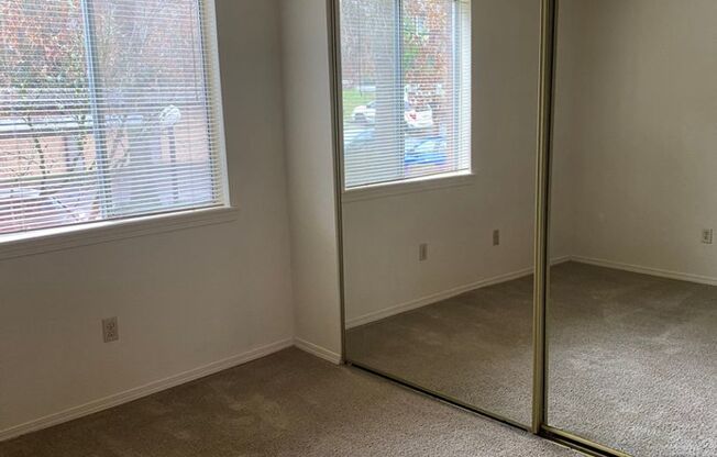 2 beds, 1 bath, 803 sqft, $1,468, Unit CMV 12223 - 204