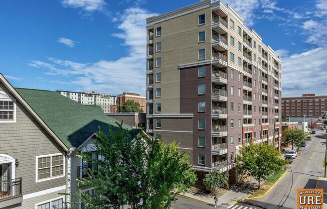 LAKE PLAZA CONDOMINIUMS, UNIT 307