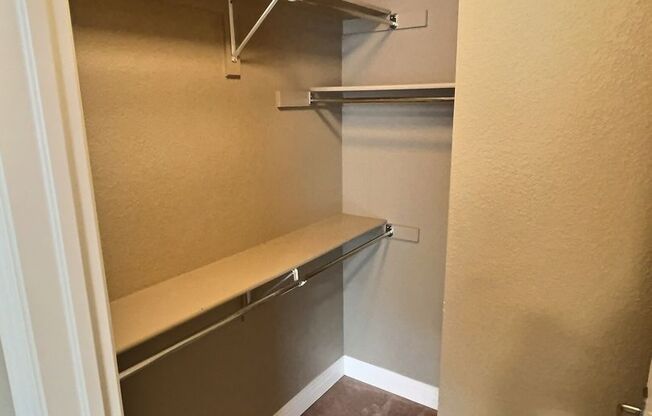 1 bed, 1 bath, $2,050, Unit #203