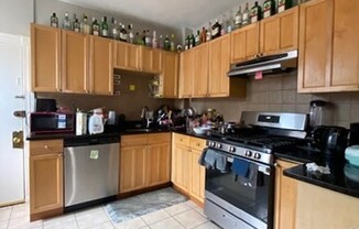 10 GLENVILLE AVE